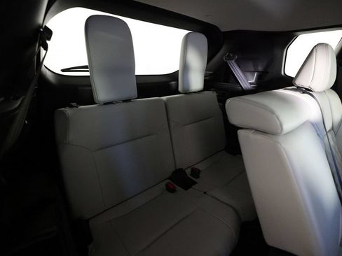 Used 2024 Mitsubishi Outlander SEL FWD image 12