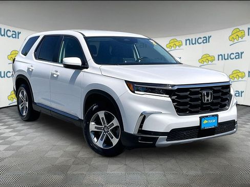Certified 2025 Honda Pilot EX-L image 1