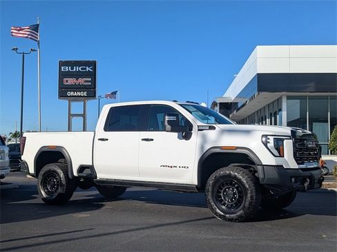 Used 2024 GMC Sierra 2500 AT4X w/ AT4X AEV Edition image 2