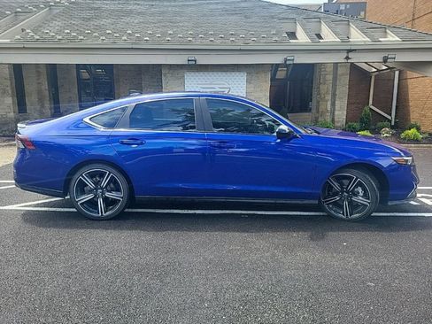 Used 2023 Honda Accord Sport image 6