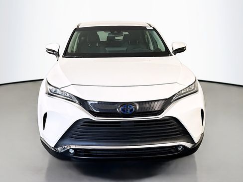 Used 2021 Toyota Venza LE AWD/4WD image 2