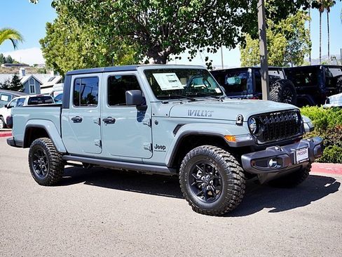 New 2025 Jeep Gladiator Willys image 6