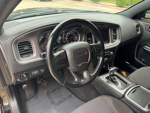 Used 2021 Dodge Charger SXT RWD image 19