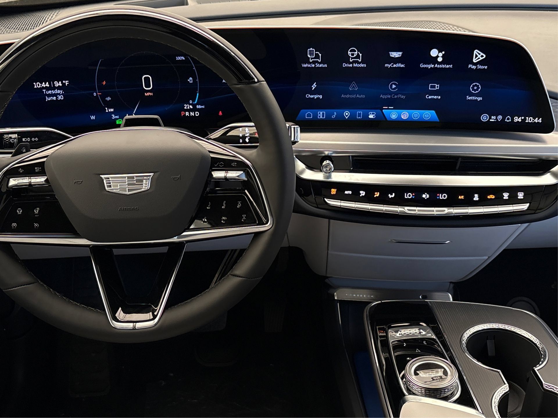 New 2026 Cadillac Lyriq Luxury RWD image 16