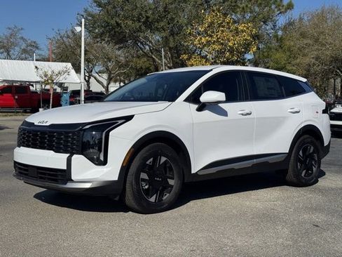 New 2026 Kia Sportage LX FWD image 2