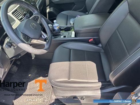 Used 2023 Volkswagen Atlas SE w/ Panoramic Sunroof Package FWD image 13