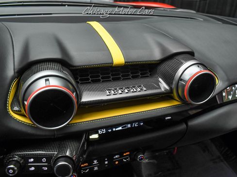Used 2021 Ferrari 812 Superfast RWD image 19