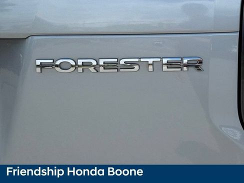 Used 2018 Subaru Forester 2.5i Touring w/ Popular Package #2 AWD/4WD image 11