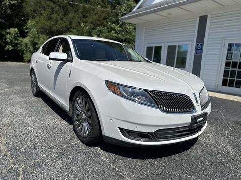 Used 2013 Lincoln MKS AWD image 2