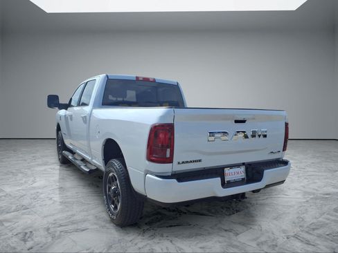 Used 2026 RAM 2500 Laramie AWD/4WD image 5
