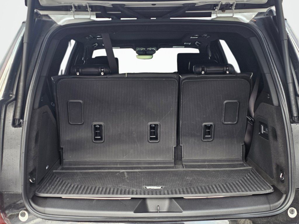 Used 2025 Cadillac Escalade V AWD/4WD image 10