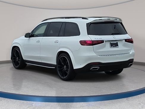 Used 2024 Mercedes-Benz GLS 450 4MATIC image 7