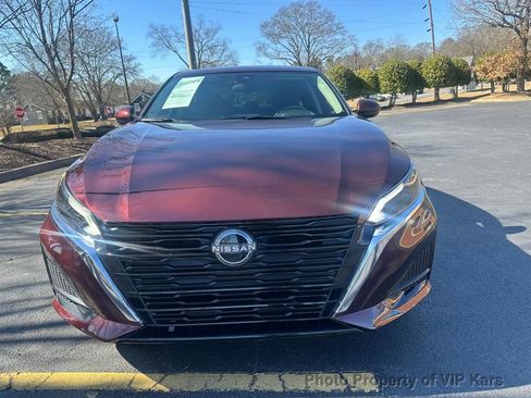 Used 2023 Nissan Altima 2.5 SV image 4