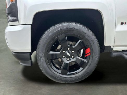 Used 2018 Chevrolet Silverado 1500 LTZ Z71 w/ Redline Edition AWD/4WD image 33