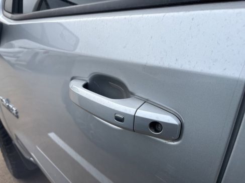 Used 2021 Chevrolet Silverado 1500 RST image 14