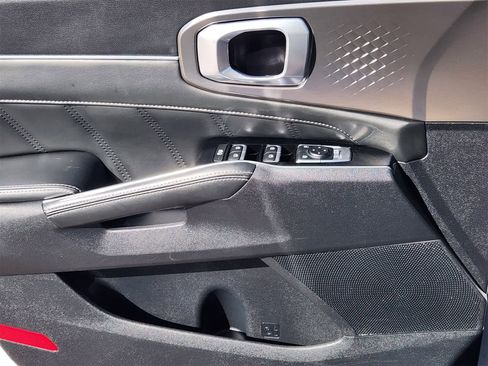 Used 2022 Kia Sorento SX image 21