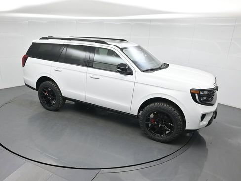 New 2025 Ford Expedition Platinum w/ Stealth Performance Package image 37