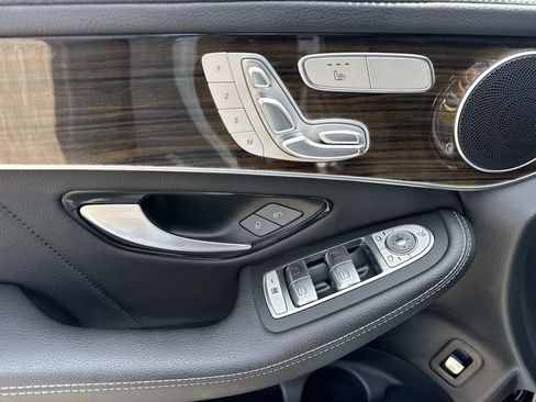 Used 2023 Mercedes-Benz GLC 300 4MATIC Coupe image 20