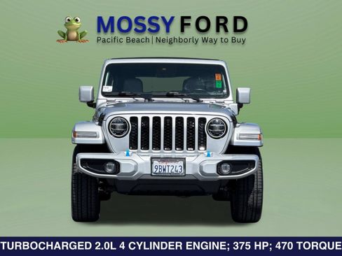 Used 2022 Jeep Wrangler Unlimited Sahara AWD/4WD image 10