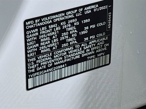 Used 2022 Volkswagen Atlas Cross Sport SEL Premium R-Line image 35