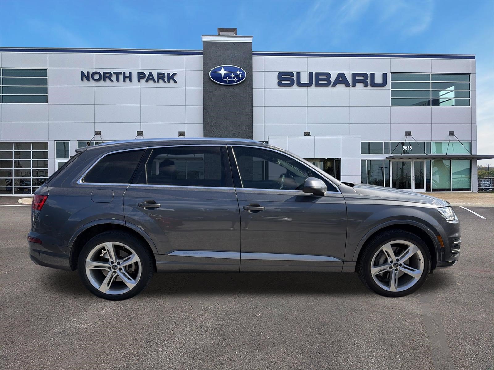 Used 2019 Audi Q7 3.0T Prestige AWD/4WD image 2