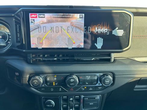 New 2026 Jeep Gladiator Rubicon image 9