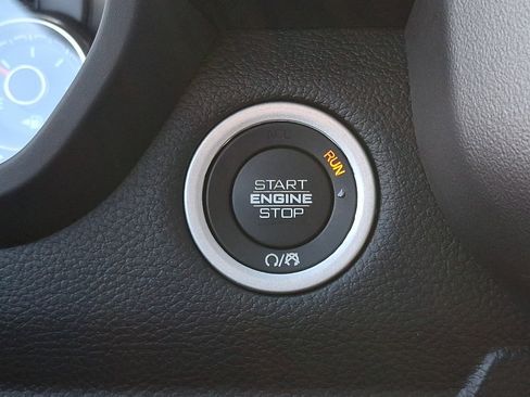 Used 2022 RAM 1500 Big Horn AWD/4WD image 25