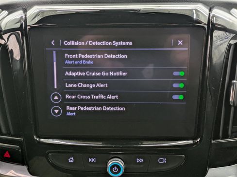 Used 2023 Chevrolet Traverse Premier w/ Redline Edition image 11