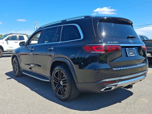 Used 2023 Mercedes-Benz GLS 450 4MATIC image 4