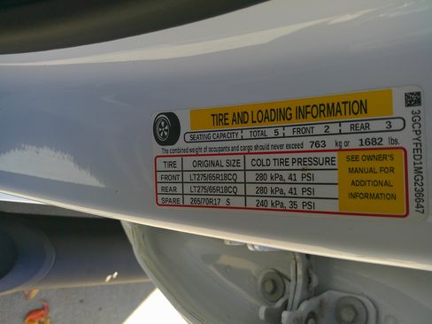 Used 2021 Chevrolet Silverado 1500 LT Trail Boss w/ Convenience Package II image 39