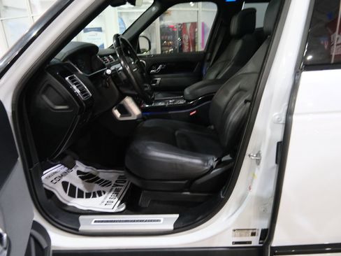 Used 2018 Land Rover Range Rover Long Wheelbase Supercharged image 19