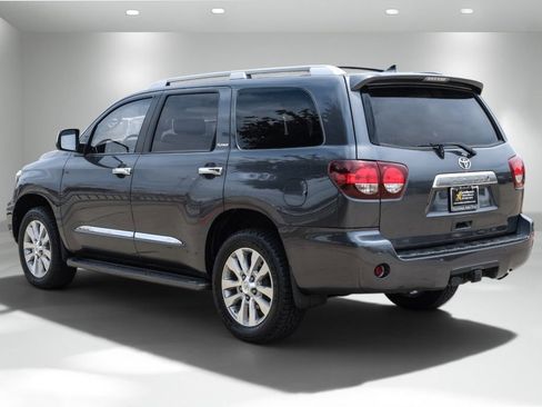 Used 2019 Toyota Sequoia Platinum AWD/4WD image 9