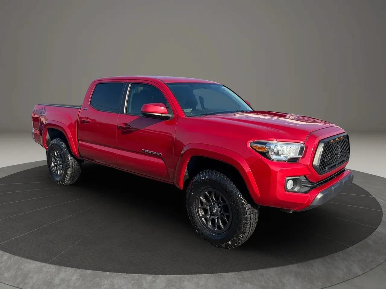 Used 2017 Toyota Tacoma SR5 w/ Tow Package AWD/4WD image 7