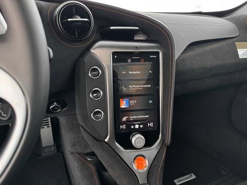 New 2026 McLaren 750S image 19