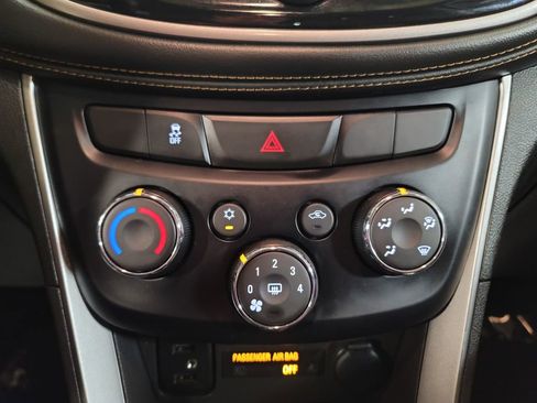 Used 2020 Chevrolet Trax LS w/ Tint and Cruise Package image 15