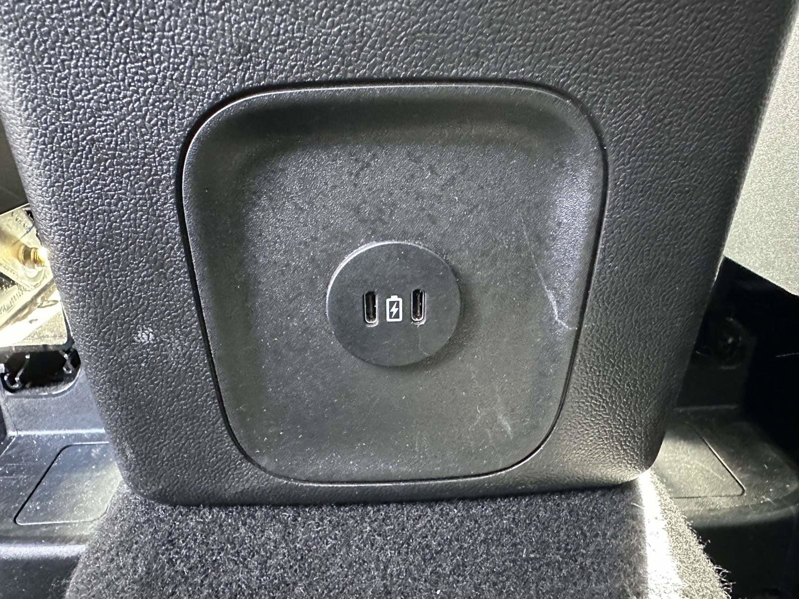Used 2025 Ford Escape Active AWD/4WD image 15