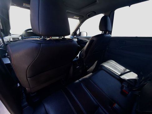 Used 2022 Honda Pilot TrailSport image 25