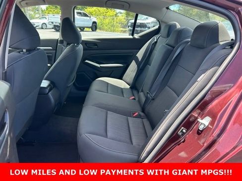 Used 2023 Nissan Altima 2.5 SV FWD image 14