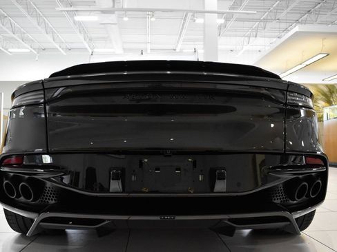 Used 2022 Aston Martin DBS Superleggera RWD image 4
