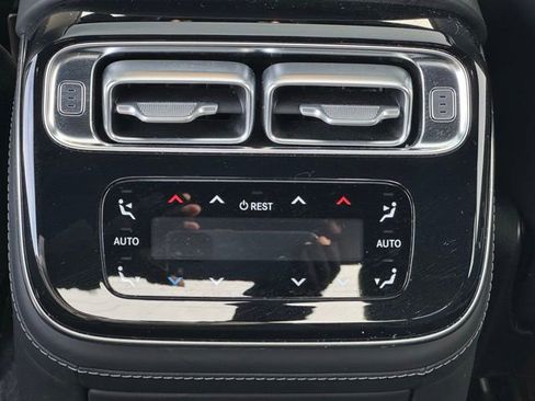 Used 2022 Mercedes-Benz S 580 4MATIC Sedan image 21