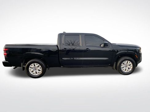 Used 2023 Nissan Frontier SV image 11