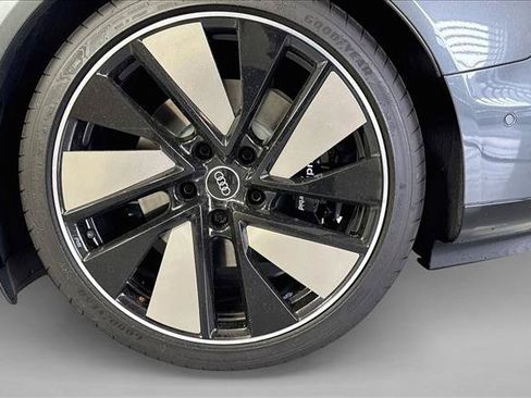 Used 2025 Audi RS e-tron GT performance AWD/4WD image 29