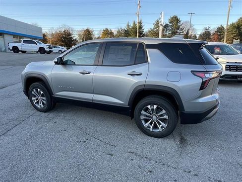 New 2026 Chevrolet Equinox LT w/ Convenience Package II image 3