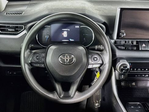 Used 2024 Toyota RAV4 LE AWD/4WD image 13