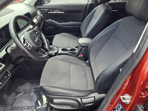 Used 2024 Kia Seltos S FWD image 14