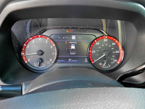 Used 2021 Nissan Titan PRO-4X w/ Pro-4x Convenience Package AWD/4WD image 25