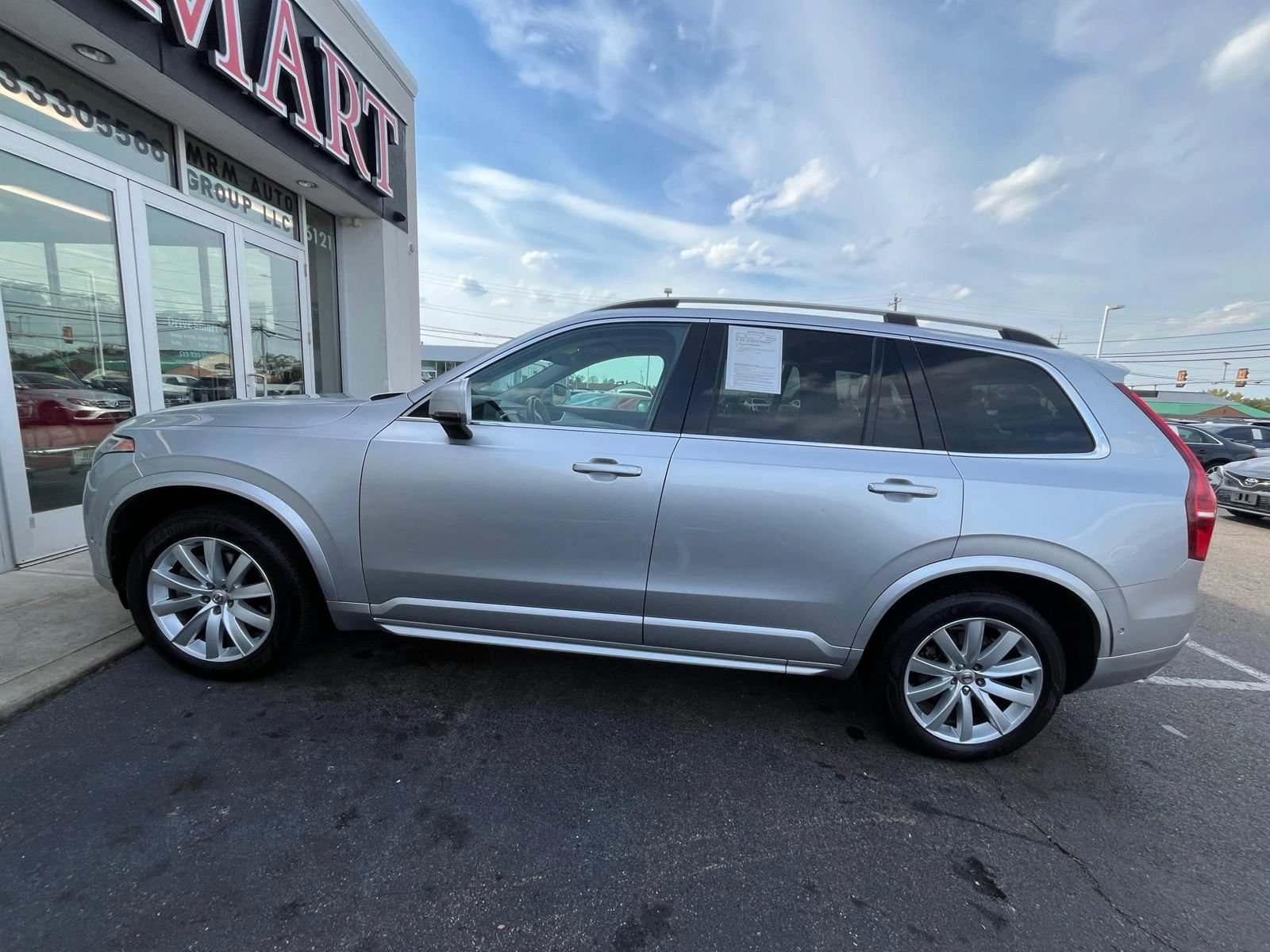 Used 2016 Volvo XC90 T6 Momentum AWD/4WD image 10