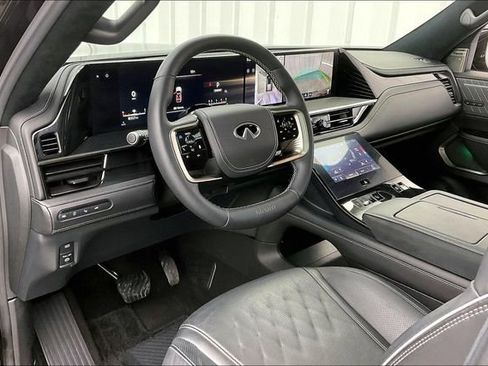 Certified 2025 INFINITI QX80 Autograph image 18