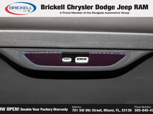 New 2025 Chrysler Pacifica Select image 23