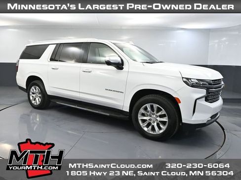 Used 2023 Chevrolet Suburban Premier image 1